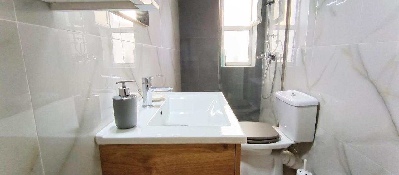 Central Apartment, Fully Equipped Himare Exterior photo